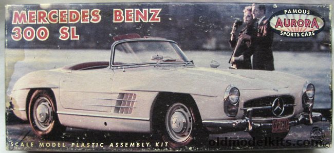 Aurora 1/32 Mercedes Benz 300 SL, 517-49 plastic model kit